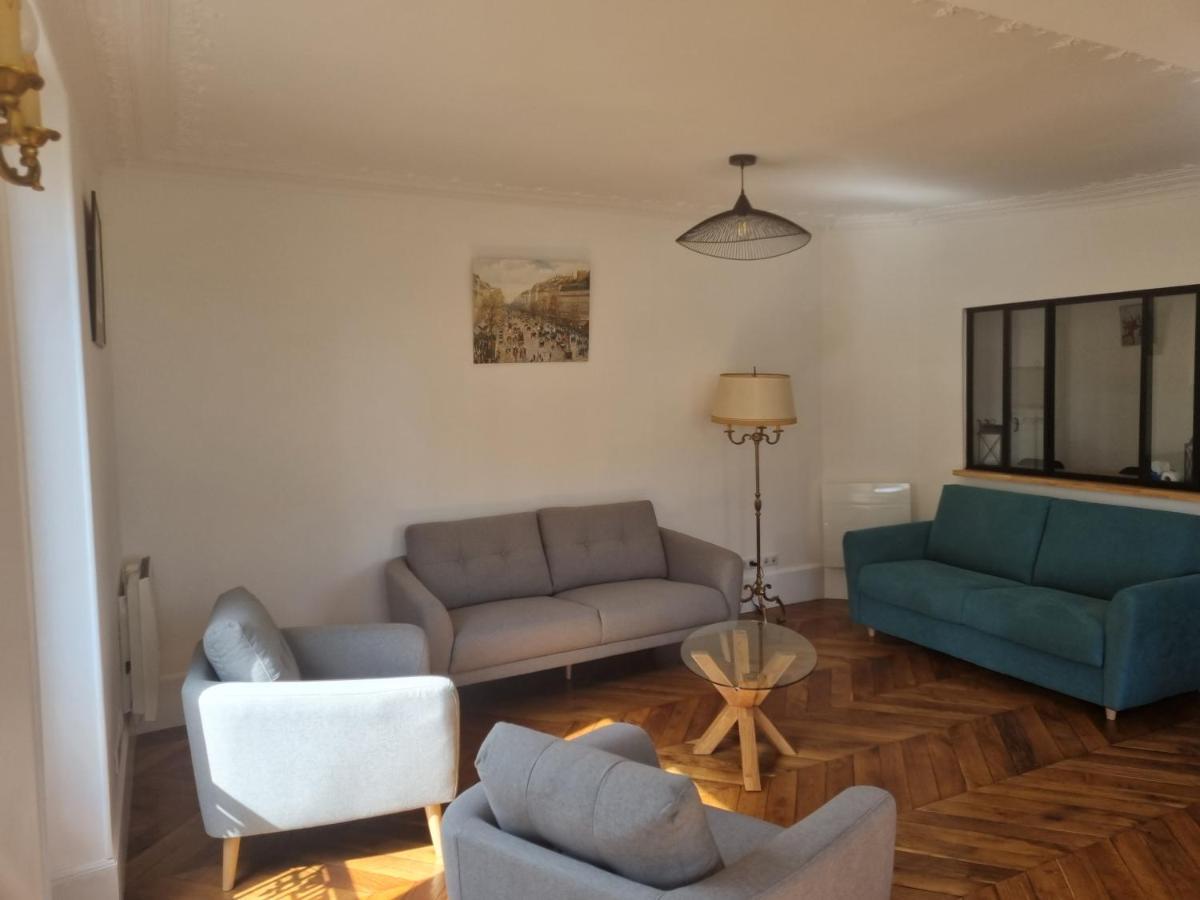 Face Chateau St Germain En Laye, Appartement 4 A 6 Personnes, 23 Min De Paris Champs-Elysees Saint-Germain-en-Laye Bagian luar foto