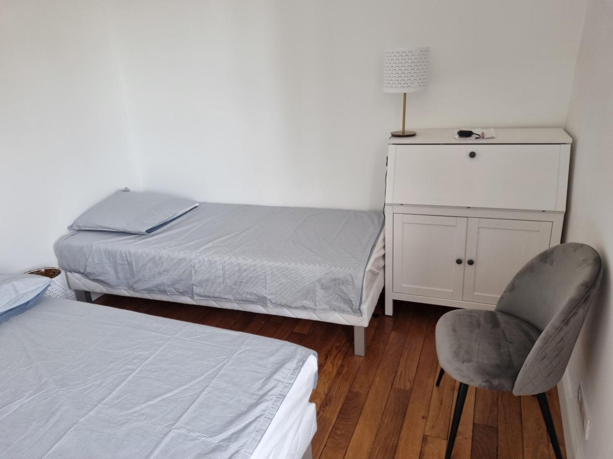 Face Chateau St Germain En Laye, Appartement 4 A 6 Personnes, 23 Min De Paris Champs-Elysees Saint-Germain-en-Laye Bagian luar foto