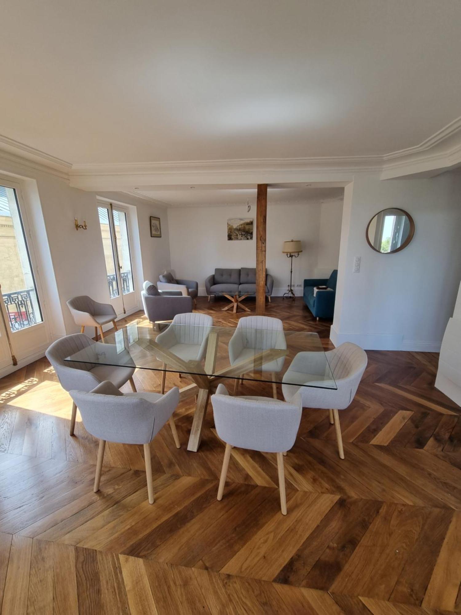 Face Chateau St Germain En Laye, Appartement 4 A 6 Personnes, 23 Min De Paris Champs-Elysees Saint-Germain-en-Laye Bagian luar foto